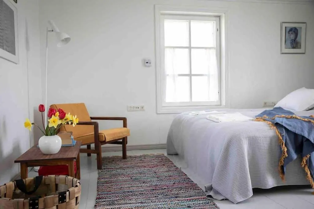 Seaside Cottage In Suomenlinna Island Helsinki Finland