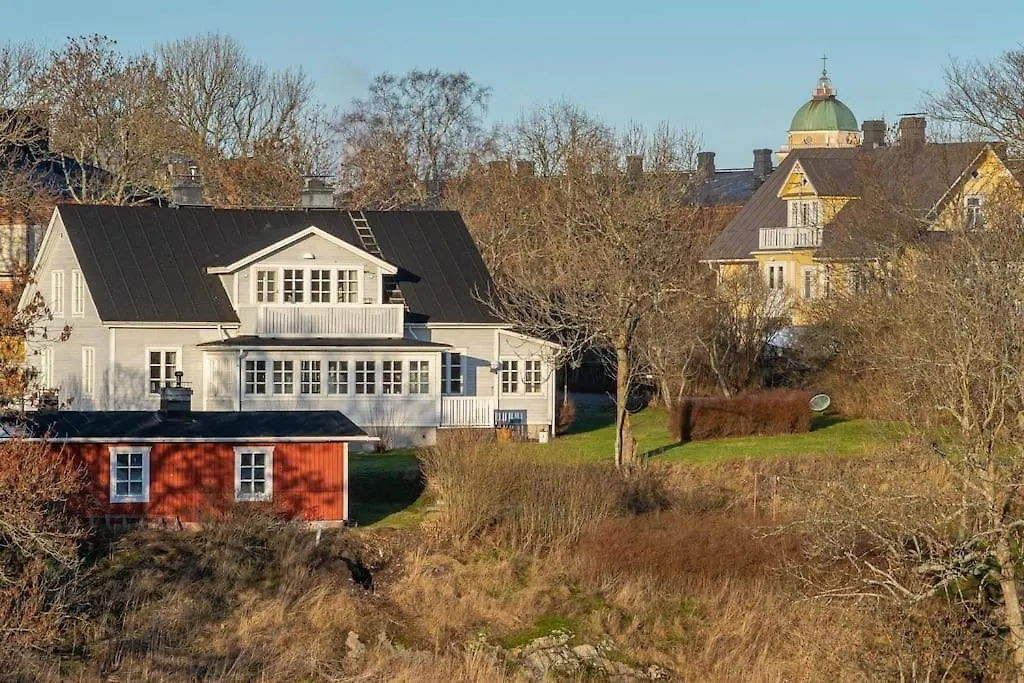 Apartment Seaside Cottage In Suomenlinna Island Helsinki Finland
